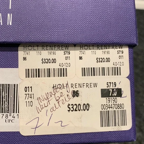 Stuart Weitzman - Picture 12 of 12